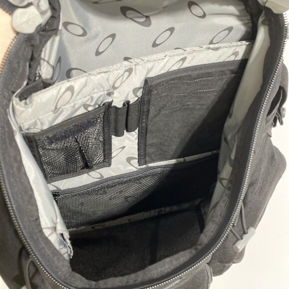 Oakley Vintage Panel Backpack Black The Book of Eli Tactical Field Gear Bag Y2K - Picture 4 of 6